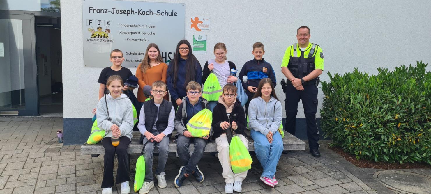 Teilnahme an der NRW-Initiative #sicherimStraßenverkehr
